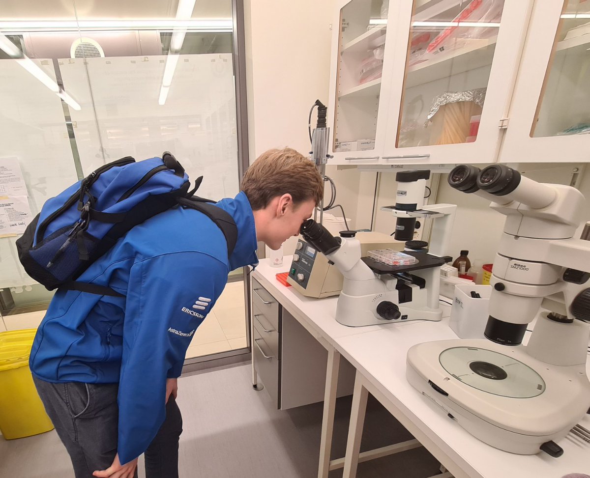 På <a href="/scilifelab/">SciLifeLab</a> idag med Sveriges Unga Forskningslandslag! Tar del av dagsaktuell forskning inom bl a detektering av coronavirus. Även en gästföreläsning från <a href="/EricssonSverige/">Ericsson Sverige</a>!