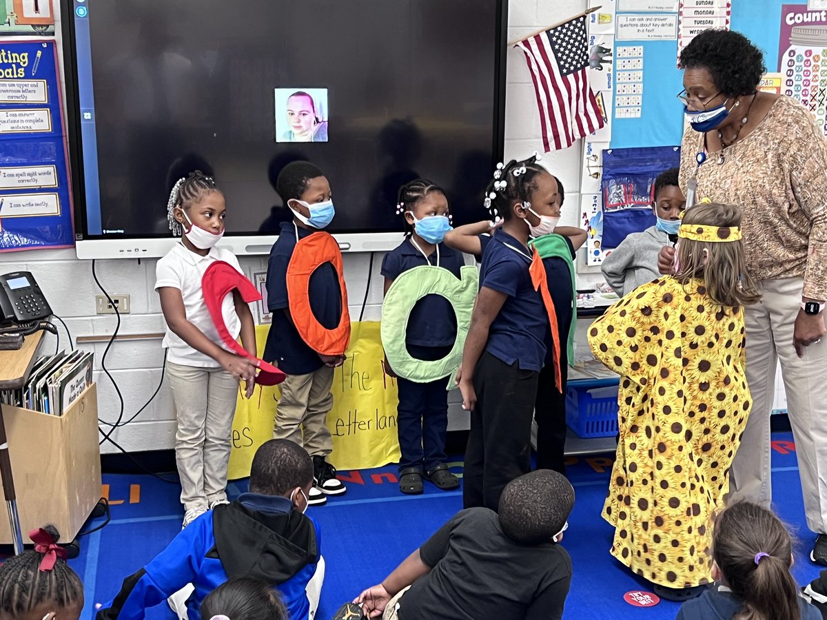 Mr_Ortega007's tweet photo. What a great morning to be in Kindergarten! Chrysanthemum is visiting out Letterland characters! @LBYBullDogs #thisistheyanceyway https://t.co/3QHZ19fIZz