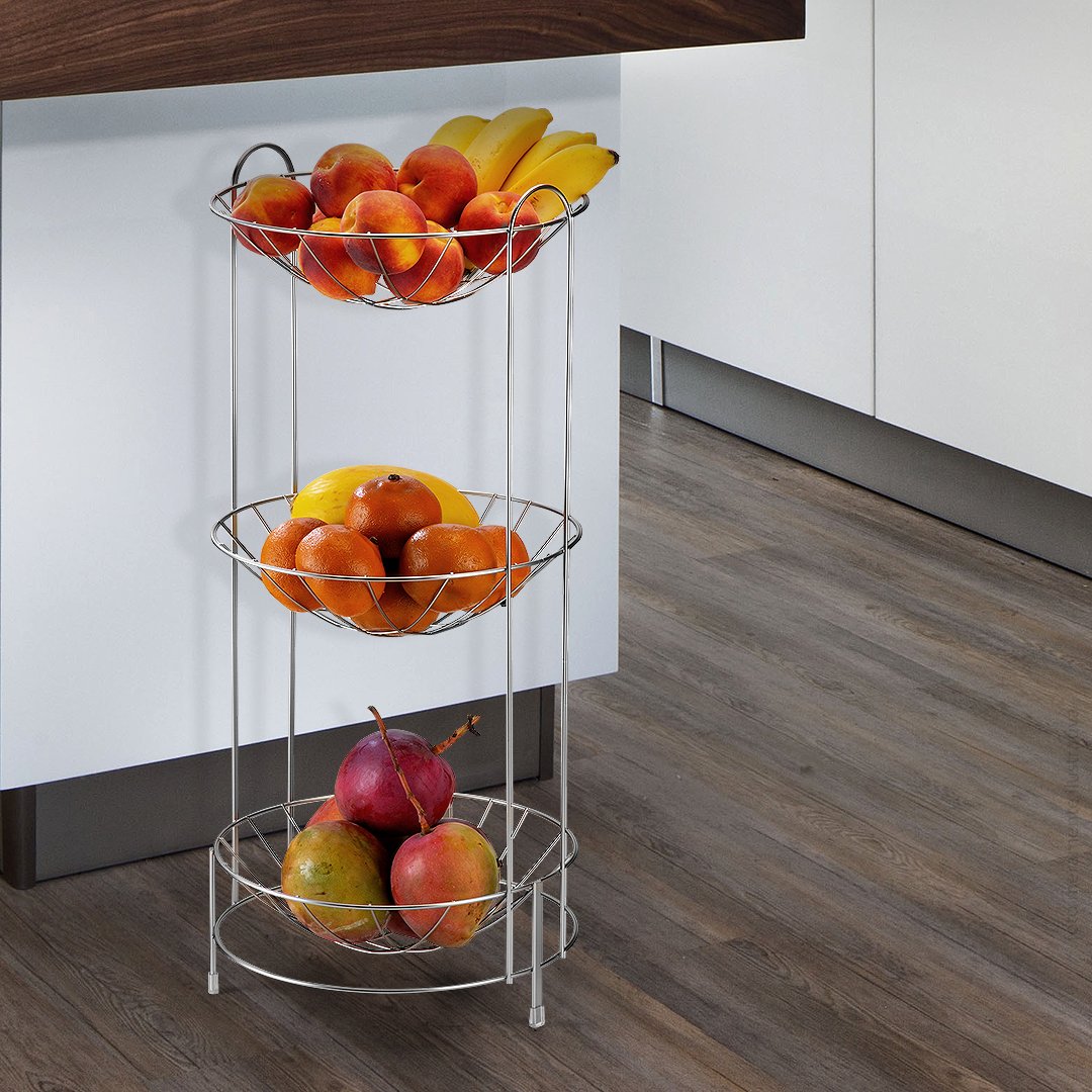 arthi_ud's tweet photo. Suas frutas guardadas e organizadas. Complemente sua decoração moderna com acabamento Cromo Fosco, da Arthi. Nossa Fruteira Tripla foi desenvolvida com um design clean e material de alta durabilidade. Repense espaços pequenos com nossos produtos verticais! https://t.co/1JQk0QaTq6