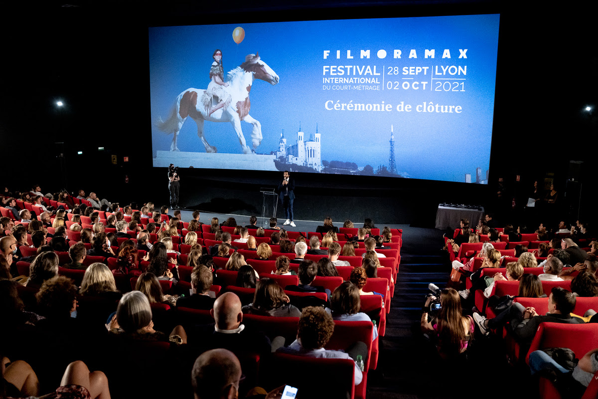 blog_bazart's tweet photo. Le festival mondial du court métrage FILMORAMAX revient pour sa seconde édition l'année prochaine du 27 septembre au 1er octobre 2022 pour une expérience encore plus grandiose.
D'ici là, l'équipe prépare des beaux évènements "Hors les murs". https://t.co/rGewrK7mSh
