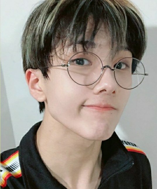 >•--------------------------------------------------------•<
Sometimes all you need...is a new perspective. 

[#NCTzenSelcaDay #NSD #NCT #JISUNG <a href="/NCTsmtown/">NCT</a>]