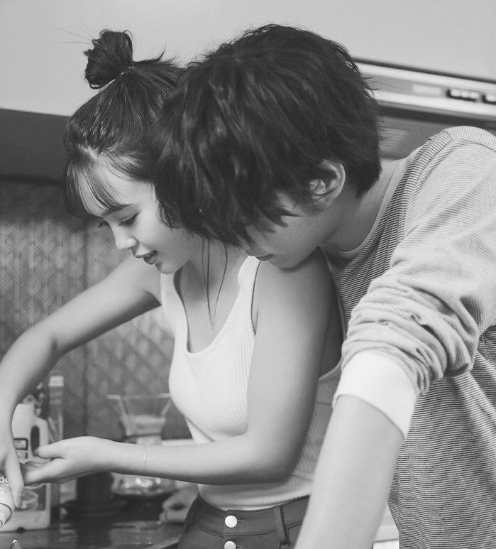 yyourindaisy's tweet photo. — 257. Cw// cuddle
https://t.co/DCLVycxmBB https://t.co/ozamFG12U2