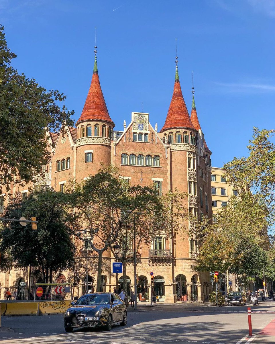 A fantastic autumn day in Barcelona ☀️

#visitbarcelona