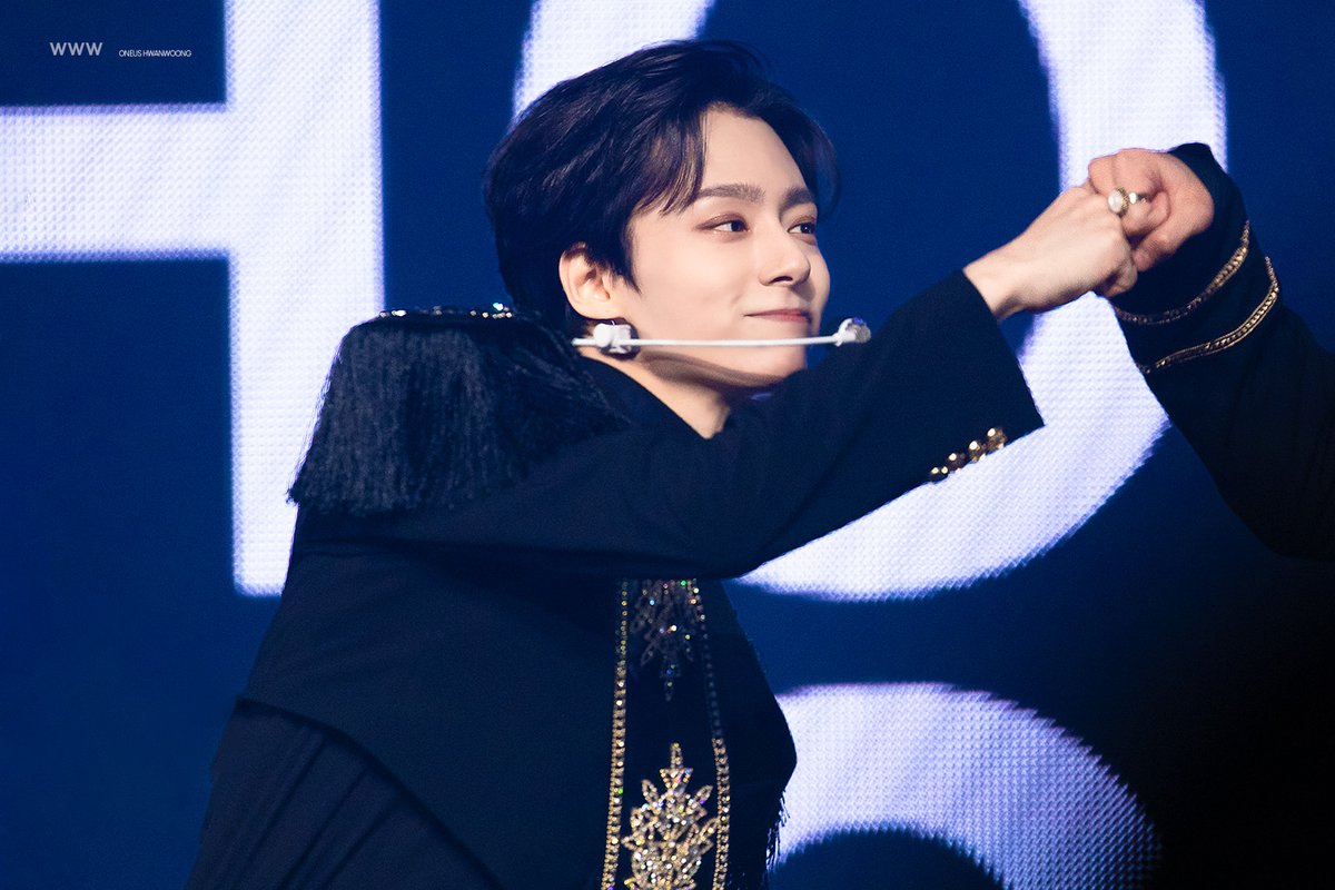 WorldWideWoong's tweet photo. 211106 적월도(赤月圖)
#환웅 #HWANWOONG #원어스 #ONEUS #여환웅 https://t.co/GHp1aHrqu2