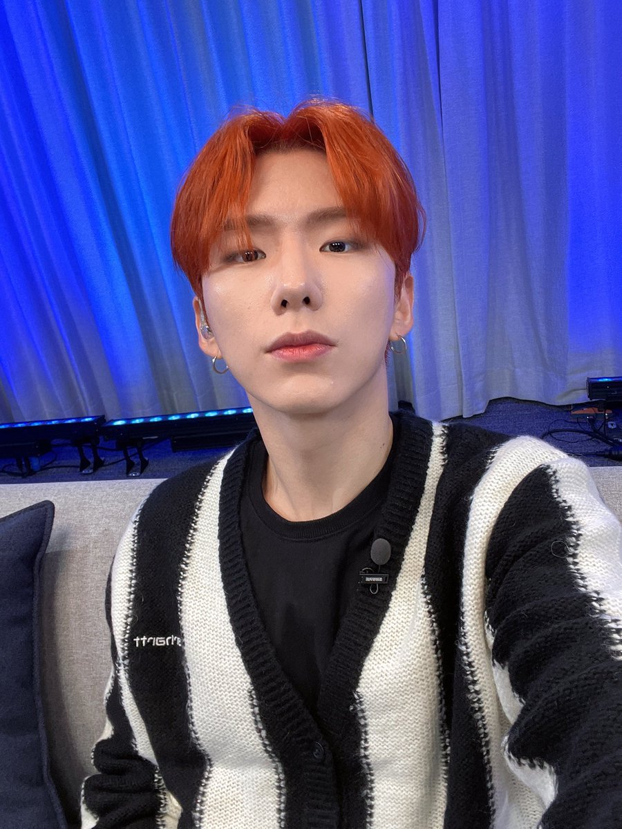 ☕ [KH] FC - Trad. Esp:

"Ahora, Midnight Idol
- En directo"

~♡
(No @/# relacionado a los chicos  ෆ)