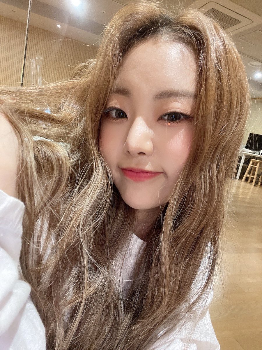 4rsunoo's tweet photo. SO HAPPY RN https://t.co/plIcZZ0Qix