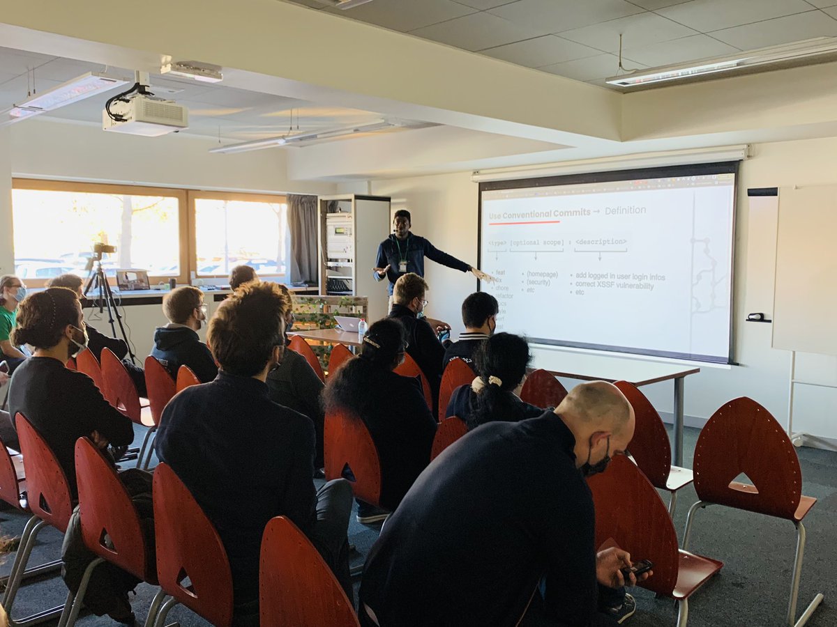 SFEIR_Live's tweet photo. From idea to NPM Package : becoming an OpenSource author > c’est le talk de notre Sfeirien Luxembourgeois @tinesoft ! https://t.co/Fg6bqBXFKq