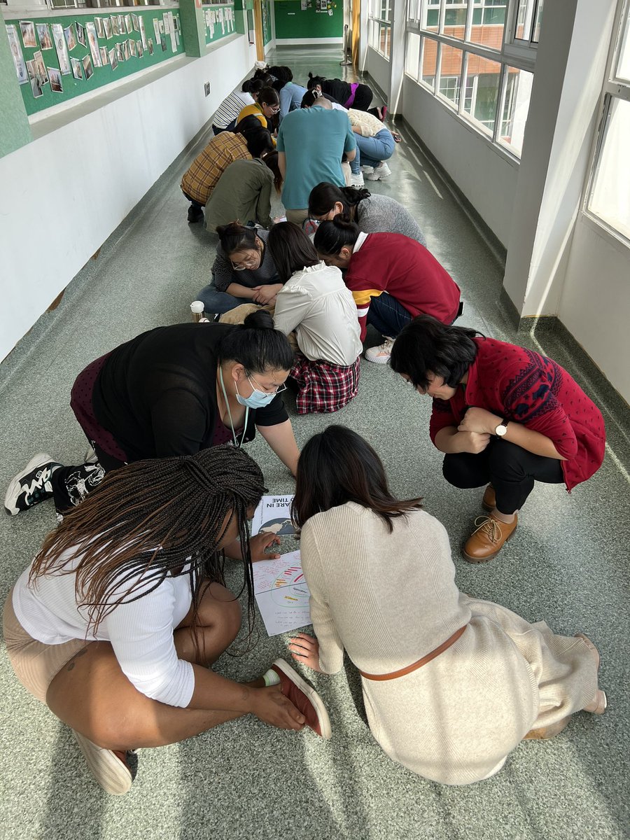 Kendal_tweets's tweet photo. Thanks for rocking the concept-driven learners #ibpyp workshop last week #HQIS Shanghai! Seeing all the fabulous action you began on day 2 was awesome! #IBEN is my opportunity to give, but I always feel I get back more than I give. 🙌❤️💐 https://t.co/iU5KIyR1jq