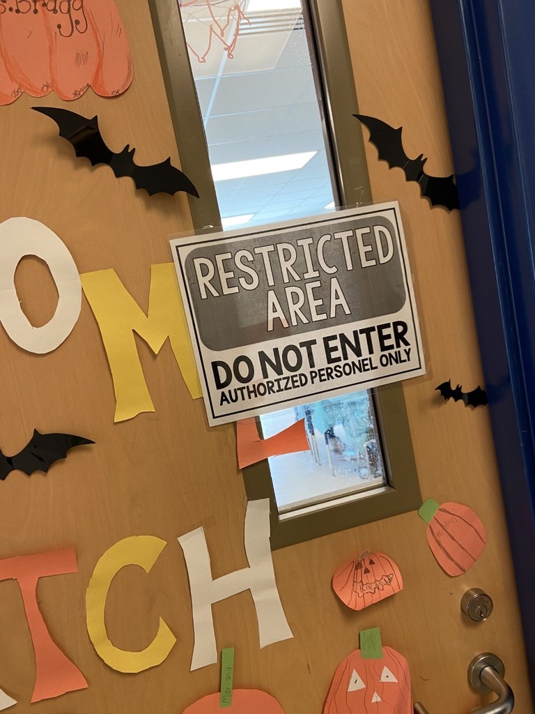 FCSWV's tweet image. Holly Bragg and students were Dr.&apos;s in math class at New River Intermediate. They disected math problems using the distributive property. #Math4LifeWV #FayetteBridgeToSuccess