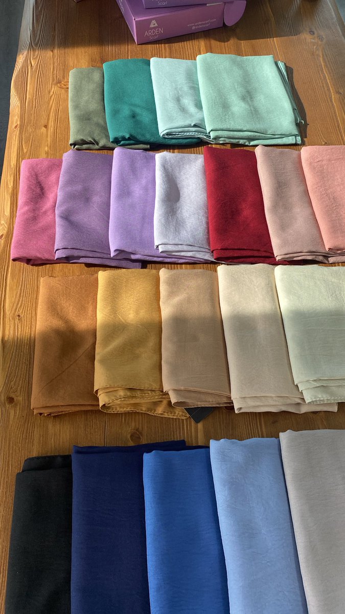 Renklerin muhteşem uyumuna kalbimizi bıraktık💜 
Pamuk cazz serisi satışa sunulmuştur. 3 adet 120₺ ücretsiz kargo fırsatıyla sizlerle😍
#pamukcazz #cazzşal #jazzsal #pamuksal