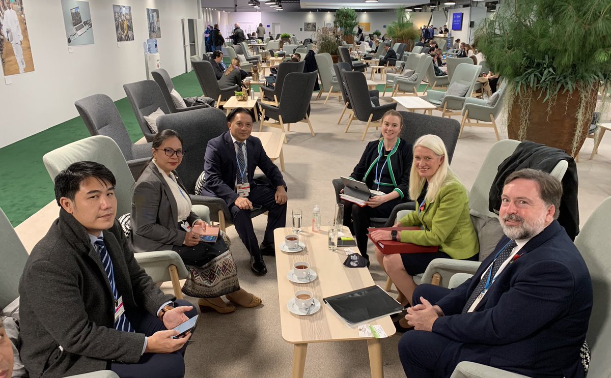 Enjoyed discussing partnering &amp; cooperation on energy transition during my meeting with 🇬🇧 🇱🇦 Laos’ Minister for Natural Resources and Environment Bounkham Vorachit at #COP26. Looking forward to her statement this afternoon 🌏 <a href="/UKinLaos/">UK in Laos 🇬🇧🇱🇦</a> #ClimateAction #TogetherForOurPlanet