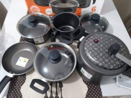 Sheila_Fernanda's tweet photo. 📦 Frete Grátis 🇧🇷 com Panela de Pressão!!!
Jogo de Panelas 6 peças Magnific Grafite Antiaderente Panelux

🔥 R$197,91 Em até 6x

🛒 compre aqui https://t.co/1NutsiEHJ9 https://t.co/bd0VHxbSlC