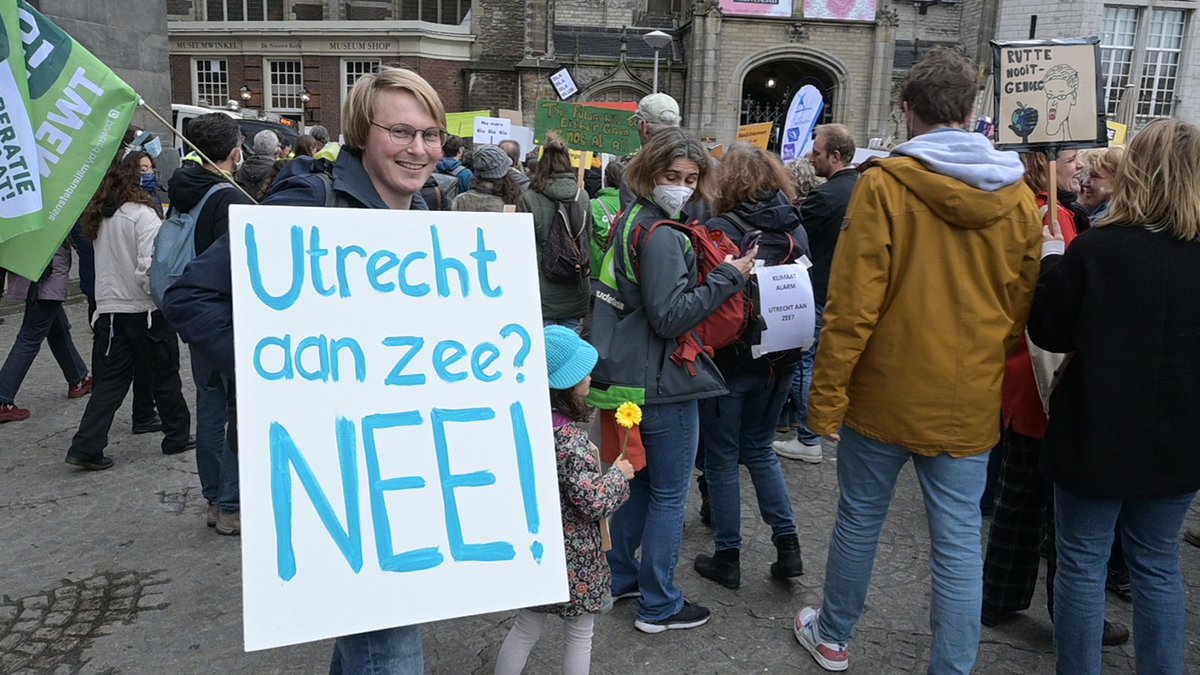 dubnieuws's tweet photo. Klimaathelpdesk van wetenschappers biedt uitkomst in tijden van fake news en informatieoverschot.
https://t.co/GeRbEn7w7o https://t.co/R4DDmZXgdK