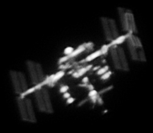 At 5:33 am the #youthgroup did a camera-test last saturday. This resulted in a nice #ISS capture. We're going to improve the quality with improved #tracking and a #barlow lense!
<a href="/ralfvandebergh/">Ralf Vandebergh</a> <a href="/ThierryLegault/">Thierry Legault</a> <a href="/astro_matthias/">Matthias Maurer</a> <a href="/esa/">European Space Agency</a> <a href="/NASA/">NASA</a> <a href="/FelixSchlang/">What about it!?</a> <a href="/Erdayastronaut/">Everyday Astronaut</a> <a href="/elonmusk/">Elon Musk</a>
