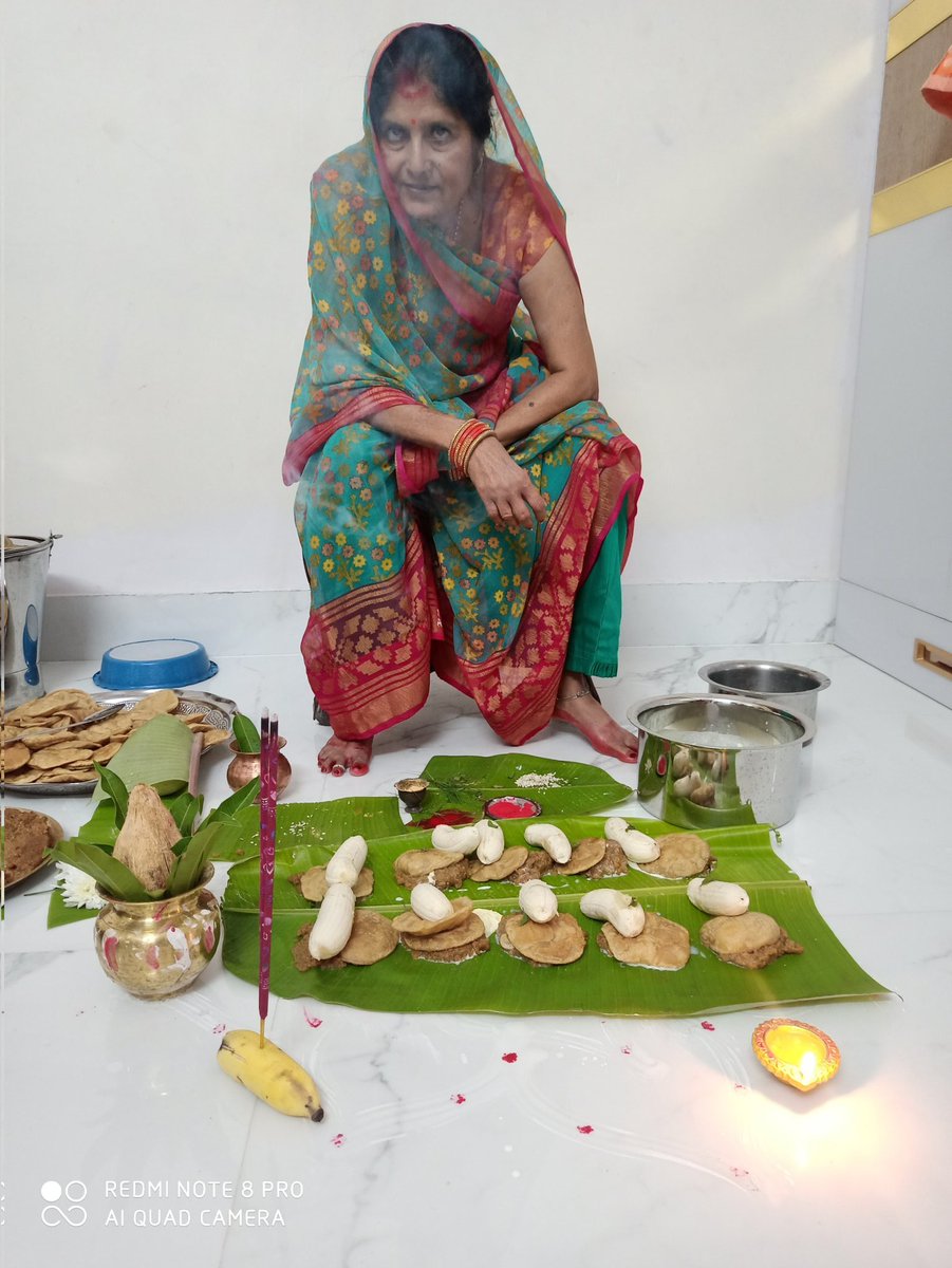 jyothi_jha's tweet photo. #KharnaPooja
#Chhath https://t.co/TULcHAtE8q