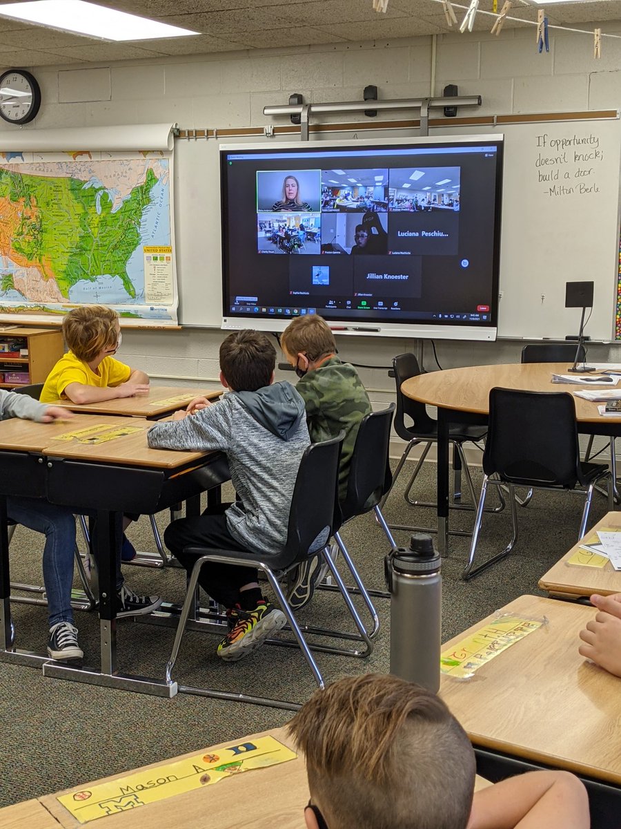 rochrobin's tweet photo. Meadow Brook fifth graders speak with an investgative reporter to learn about Journalism. #thinkmbe #rcs https://t.co/FXrQRf0y4D