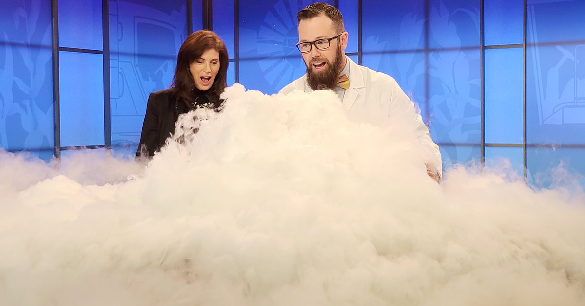 STEMLabOnTheGo's tweet photo. Engineering a cloud, with @tammiarender, LIVE, during Market Day Report, on @OfficialRFDTV.
#HookedOnScience #MrScience #MarketDayReport #RFDTV #STEM #Cloud #StudioCloud #Weather #Science https://t.co/EFpeB9sHNU