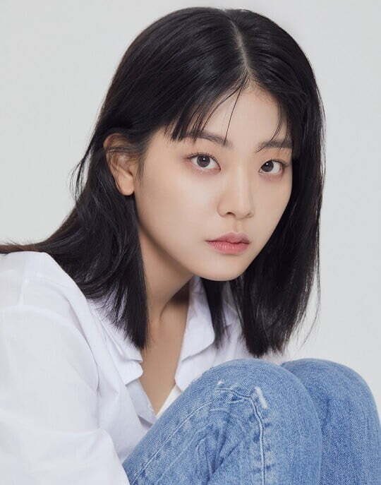 kdramatrailers's tweet photo. #JungSooBin confirmed cast for Disney+ drama <#Rookie>, she will act as Baek Sun-yoo who is known as a goddess of the police university among male students and works hard on school activities. Release in 1st half of 2022. #KangDaniel #ChaeSooBin #LeeSi… https://t.co/5CK15Tpfmd