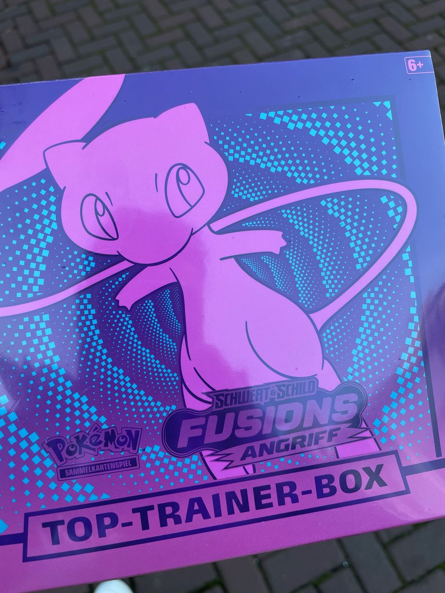 WinidayYT's tweet photo. 20 Uhr Heute live vor dem Release von Fusion Strike öffnen wir die ETB
https://t.co/V67ykQ7G00
#fusionstrike #pokemon #fusionsangriff #mew https://t.co/As2w4i8ezI