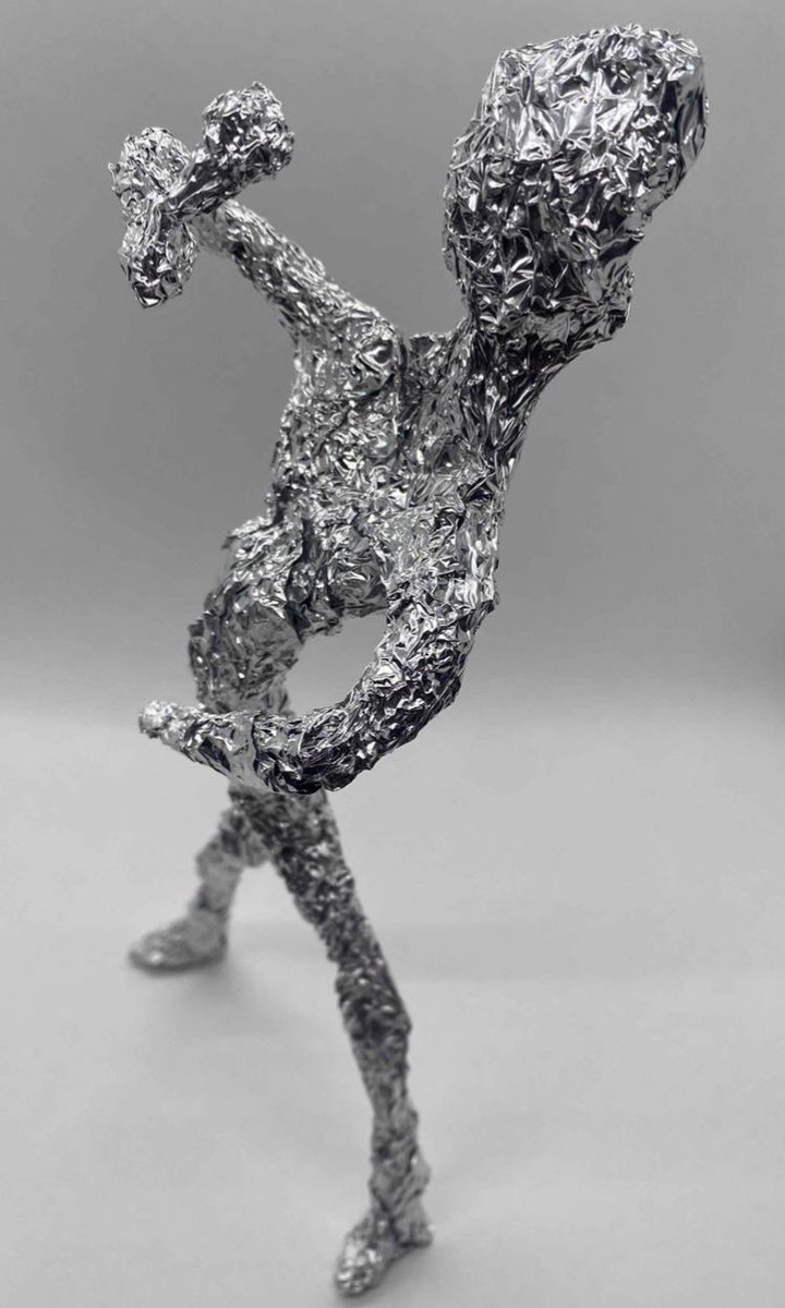 ArtsyTeacherOne's tweet photo. Success! One class period challenge to create a free standing foil sculpture inspired by the works of Alberto Giacometti! @mps_russell @NebArtEducators #RussellExploratory @MillardPS https://t.co/p1ct90gbnq