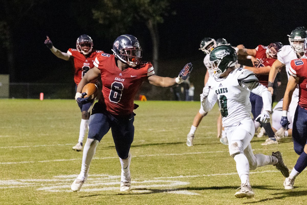 MA_Swoops's tweet photo. good tuesday morning, have you voted for @CooperJashawn to be Week 12’s @wsfa12sports  Fever Star Athlete of the Week? #MAFootball 🦅🏈 https://t.co/qZeAyUyoy0 https://t.co/Ho7SmZIwjP