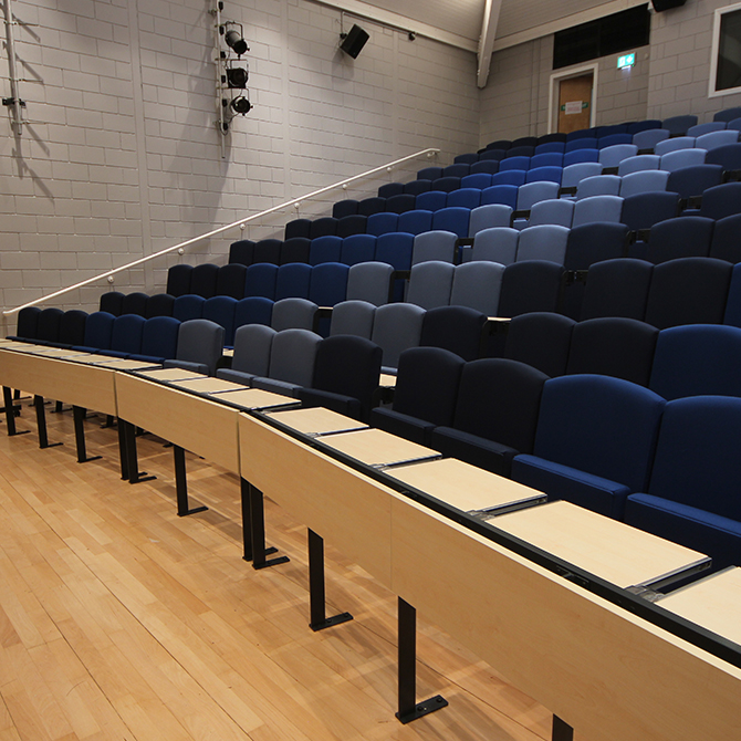 cps_est1966's tweet photo. CASE STUDY: The Perse School in Cambridge wanted to replace their existing auditorium seating.

176 Novus chairs were installed with anti-finger trap seat pivots and rear folding desking.

Find out more: https://t.co/PtiIrF1bbJ

#seatingsolutions #auditoria #refurb #schools https://t.co/8lgo4Rig7Y