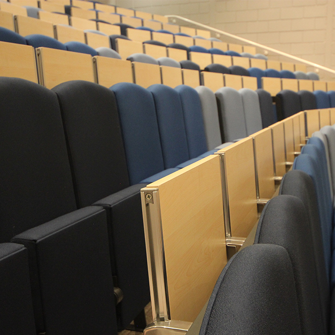 cps_est1966's tweet photo. CASE STUDY: The Perse School in Cambridge wanted to replace their existing auditorium seating.

176 Novus chairs were installed with anti-finger trap seat pivots and rear folding desking.

Find out more: https://t.co/PtiIrF1bbJ

#seatingsolutions #auditoria #refurb #schools https://t.co/8lgo4Rig7Y