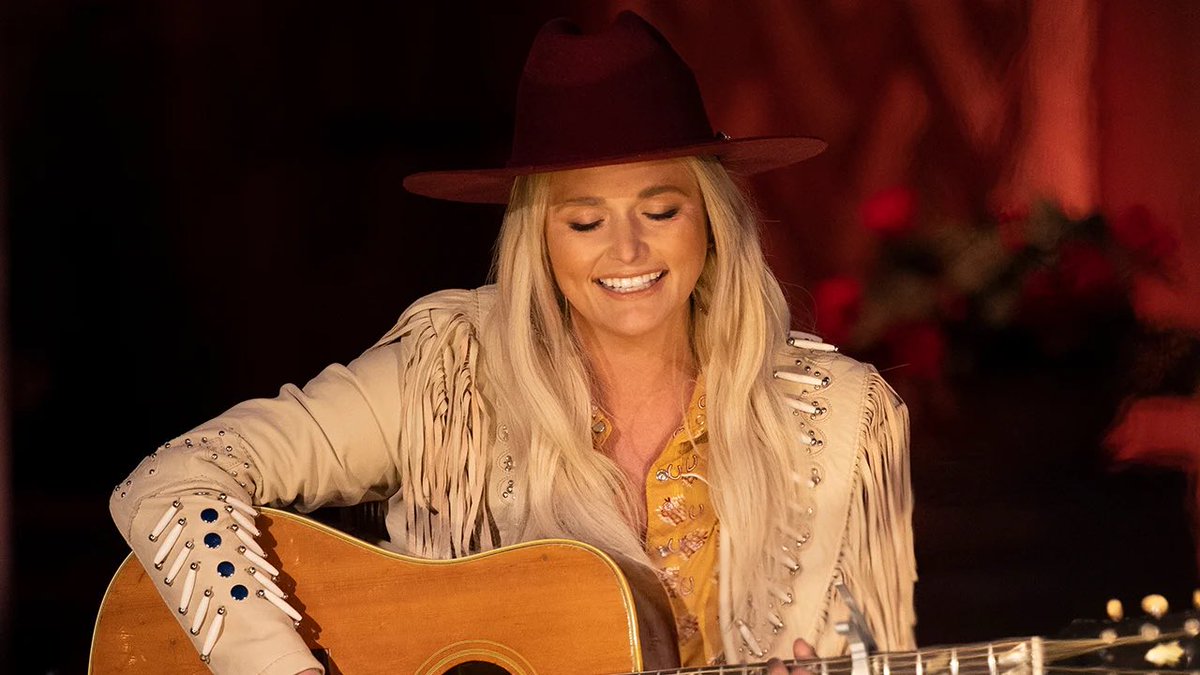 thenashnews's tweet photo. This just in: @mirandalambert will be opening the 55th CMA Awards tomorrow night! https://t.co/89QzShis97