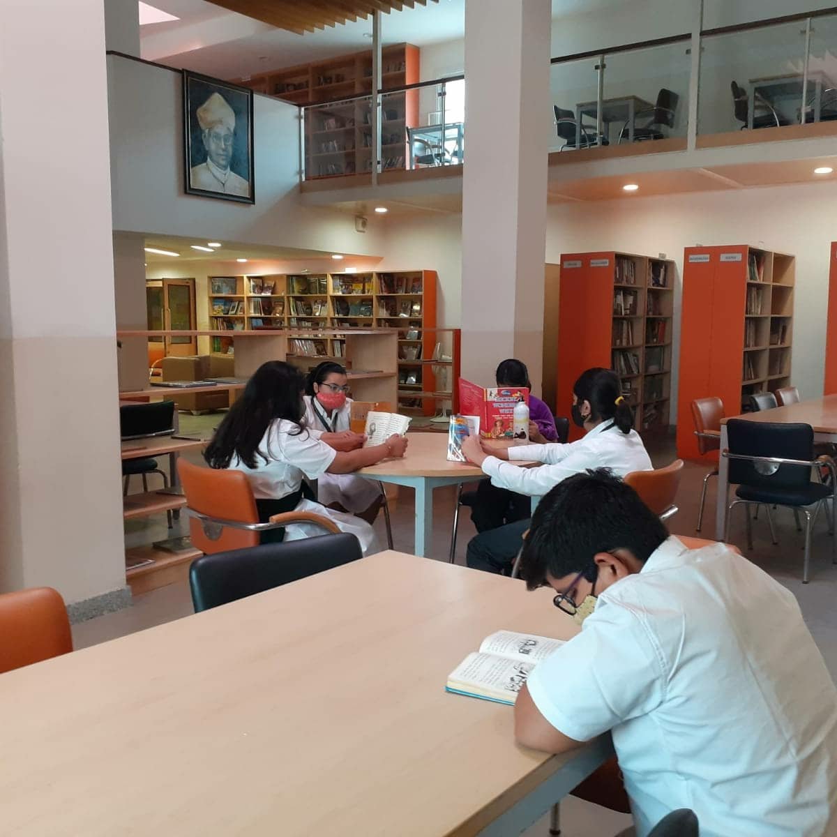 dpsgbn's tweet photo. We at DPS,GBN inspire #readers to be the #leaders.
Reading is always fun especially when it is accompanied by a friend!
#dpsgbn #Libraryusers #Literacy_Trust #readingforpleasure #booklover #readingforhappiness #GoodRead #booksarelife #greatreads #books #bookpassion https://t.co/jRR4UZexgb