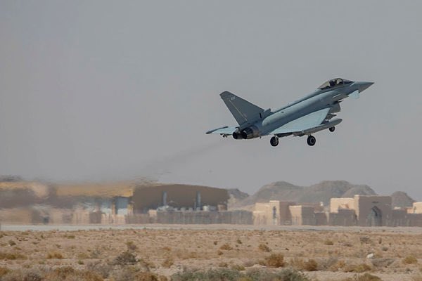 air_intel's tweet photo. Royal Air Force Typhoons along with a Voyager have arrived in Oman at RAFO Thumrait for exercise Magic Carpet 21 https://t.co/LXOhvqSK7E