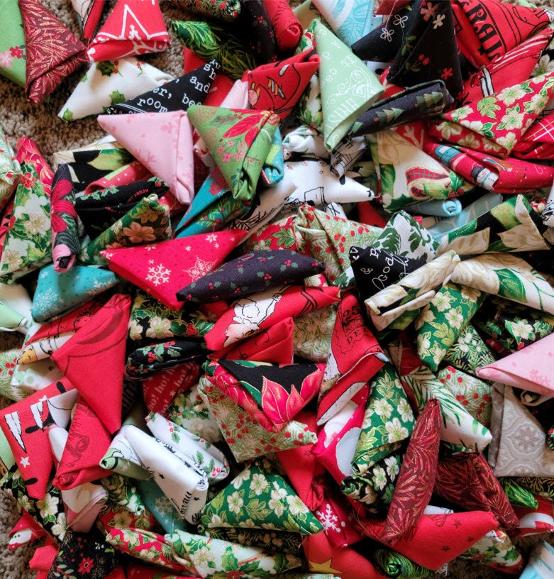 Another great review. Thanks★★★★★ "These are super cute!! Love how they were folded and packaged! thank you so very much!! Cant wait to purchase additional fabric from you." Lynette A. etsy.me/3H7A4fK #etsy #red # green #christmas #quilting #cotton #broadcloth