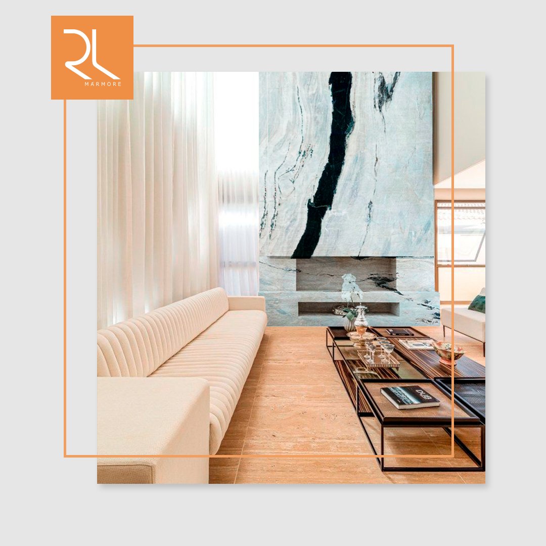rlmarmore's tweet photo. O que falar dessa lareira em #GrandPanda da nossa parceira Granistone? Trouxe para o ambiente um destaque muito lindo, combinou perfeitamente com as cores e a decoração. 

Simplesmente lindo! ✨ 

#RLMármore #RochasOrnamentais #MármoreFortaleza #Granistone https://t.co/yQgVvmchg0