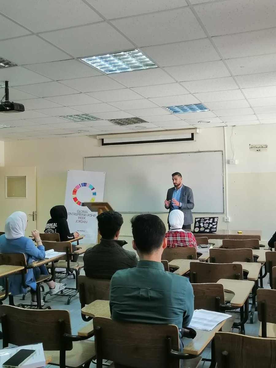 مشاركتي بفعاليات #أسبوع_الريادة_العالمي  
في كلية الأعمال بالجامعة الأردنية 
و محاضرة عن الاعلام و الاعلان  
#GEW2021 #GEW #GEWJordan
<a href="/QRCE/">QRCE</a> 
<a href="/BDCJordan/">BDCJordan</a> 
<a href="/DanaKakeesh/">Dana Kakeesh ✈</a>