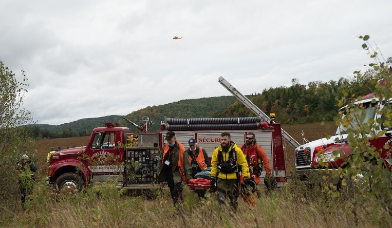 JRCCTrentCCCOS's tweet photo. L’@ARC_RCAF et ses #PartenairesR&S favorisent la réussite des missions en s’entraînant tous les ans partout au #Canada. Ces entraînements améliorent la coopération entre les organisations pour sauver des vies. @sureteduquebec @ACRSA_National #424Esc #439Esc #SERABEC https://t.co/aUHeKqt5x2