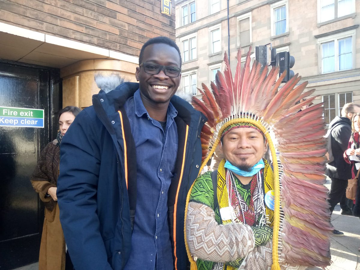 VSOPeople's tweet photo. We managed to also meet with Chief Ninawa Huni from Brazil, a delegate representing indigenous communities! π§π·
#COP26 #TogetherForOurPlanet #ClimateAction #OurMessageToCOP26 #Brazil https://t.co/kLaHwb9xJJ