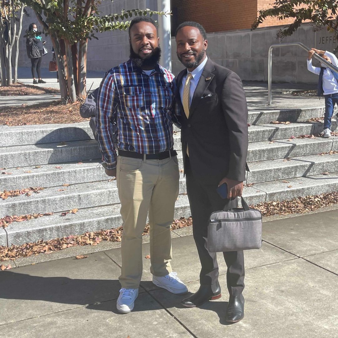 GetRiceNow's tweet photo. Transitioning to a new level! Great day with great clients. 
.
.
Call or txt us at 205-222-9815. Visit https://t.co/tZlIVkoqzE.
.
.
#getrice #getricenow #attorney #law #lawyer #community #globalbusiness #lawyersofbirmingham #motivation #business #tuesday https://t.co/rzh7SHLnoB