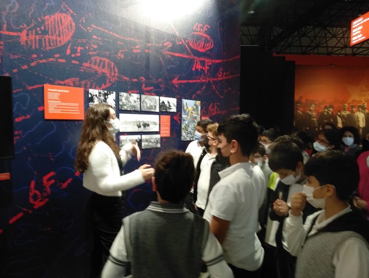 Öğrencilerimizin İş Bankası ve İş Sanat işbirliği ile Milli Mücadele’ye dair en kapsamlı sergi olan “İstiklal Sergisi” gezisi.