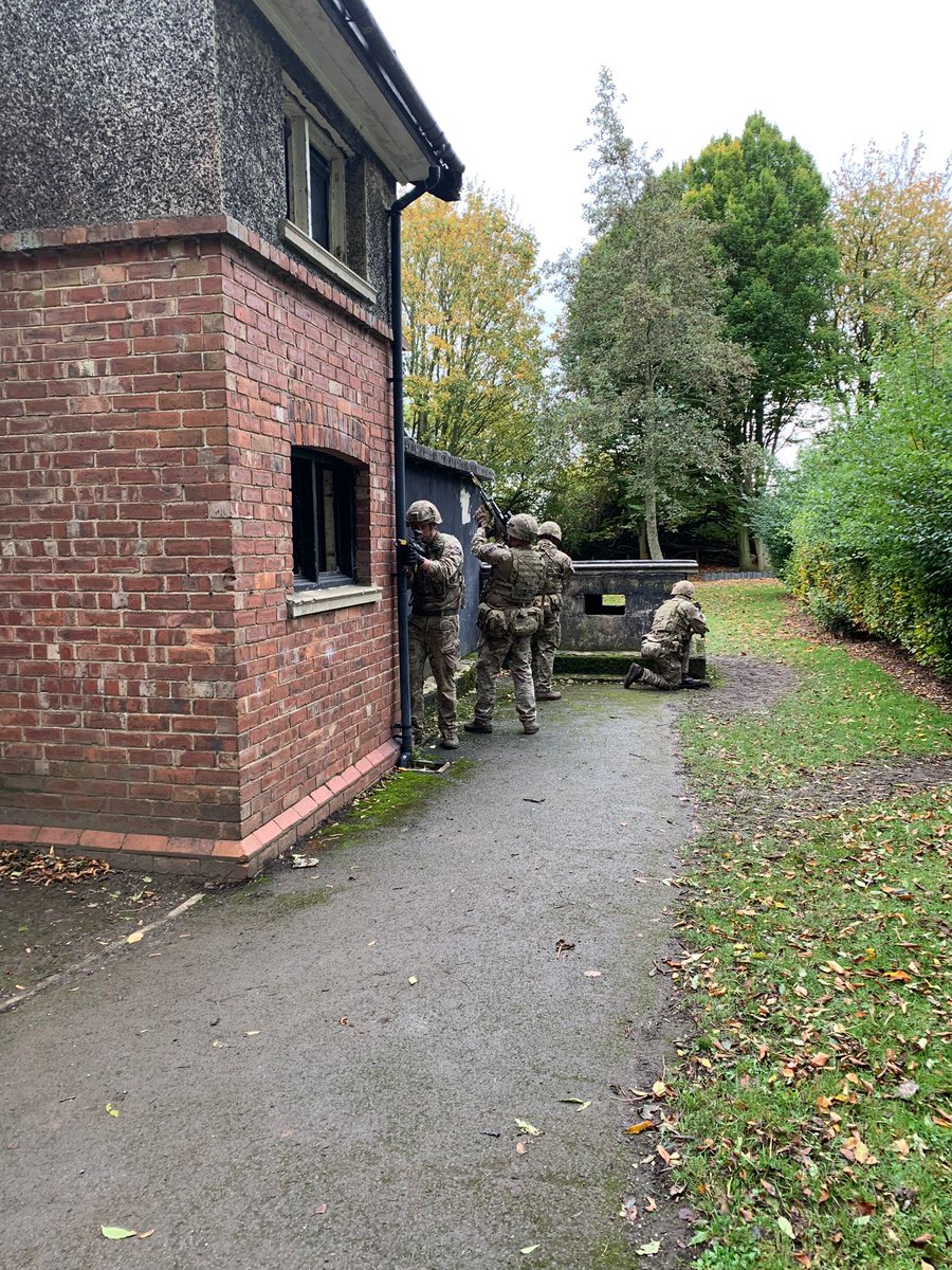 26Sqn_RE's tweet image. @32EngrRegt. Last week @Proud_Sappers refined both Infantry and Combat Engineering skills in the urban environment. Thank you to @ITC_Catterick for the instructor.