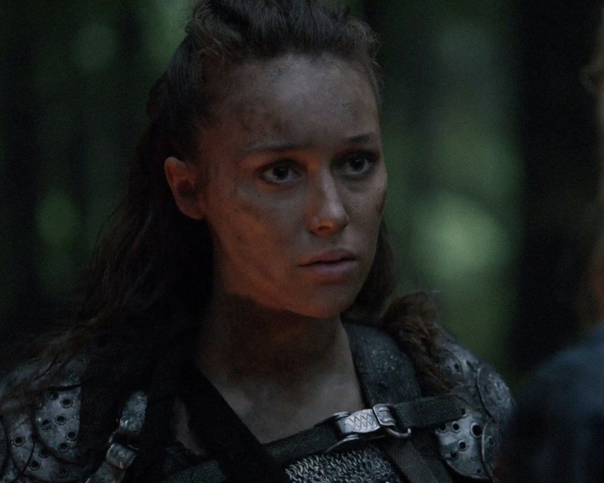 IexaIovesyou's tweet photo. lexa thinks you're awesome and she loves you so much <3 https://t.co/6lrYGzgH6p