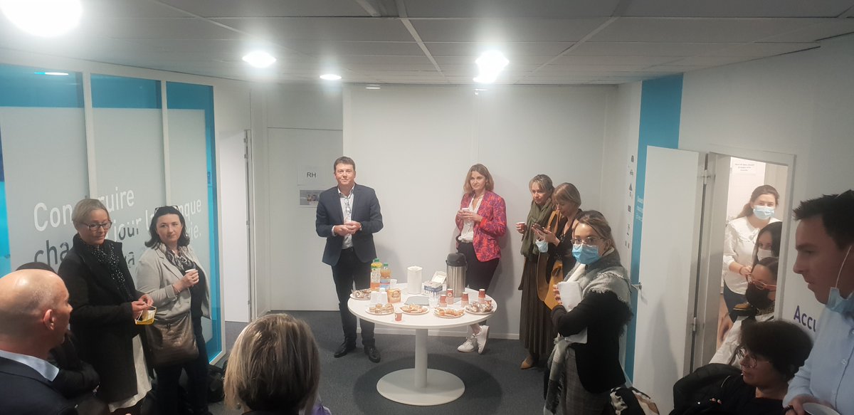 CMB_LAMBALLE's tweet image. Heureux et enthousiastes d&apos;accueillir les CLIC DEIZ à Lamballe. Partage métiers, bien être au travail, mieux dormir... Merci à nos collègues de la DD 22 pour cette journée enrichissante @WeAreArkea @utlamballe