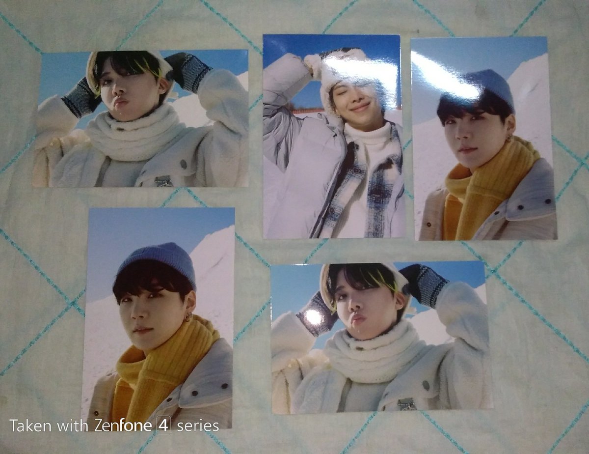 ChimKshop's tweet photo. ❗11.11 SALE❗

[ONHAND]

LENTICULAR CARD = 35PHP
WP 4X6 PHOTOSET = 35PHP ea
FILM CARD = 35PHP ea
BE ESSENTIAL PC = 35PHP ea
TZUYU PC = 35PHP
HYBE MERCH BTS PC - 35PHP ea

🔶DOP : 3 DAYS AFTER YOU RECEIVED THE OC
🔶MOD : SCO &amp; JNT

COMMENT MINE + ITEM
OR DM ME https://t.co/cMLBuu3Q23