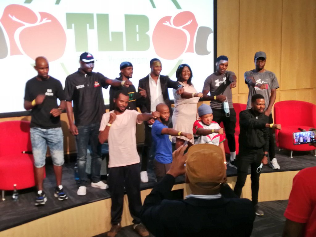 Power987Sport's tweet image. .@TlbPromotions have announced a double cracker bills scheduled for 28 November and 11 December. Athenkosi Dumezweni will face Lindile Tshemese in a trilogy bout for the Vacant SA super fly title at Vodaworld Dome.The tournament will also see the return of Tsiko Mulovhedzi.

1/2