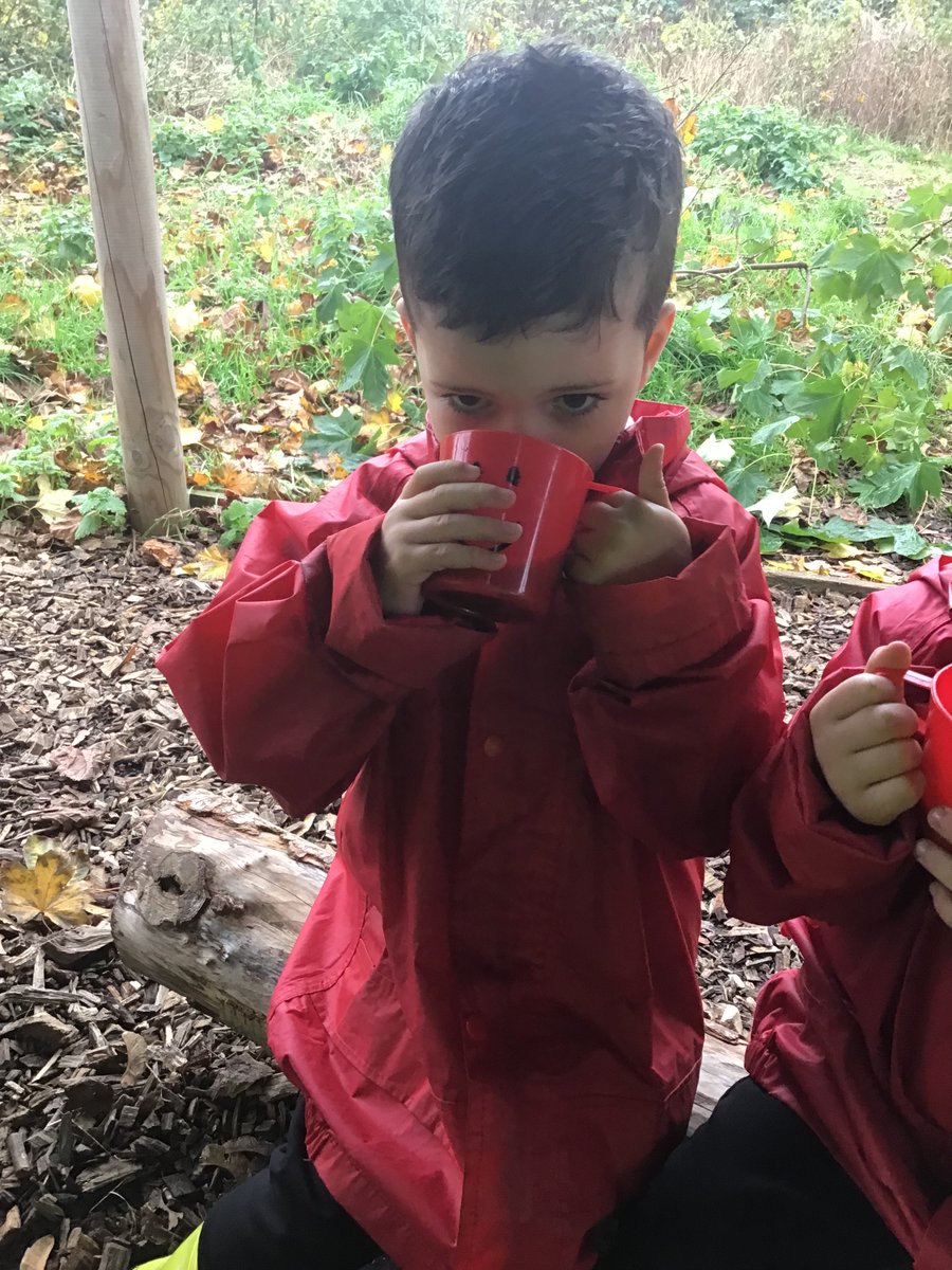 UnityBlackpool's tweet image. Today at forest school nursery 1 and 2 had toasted marshmallows and hot chocolate around the fire. The children counted the pieces of wood used to make the fire, talked about the dangers of fire and looked at signs of Autumn with Mrs Bateman.