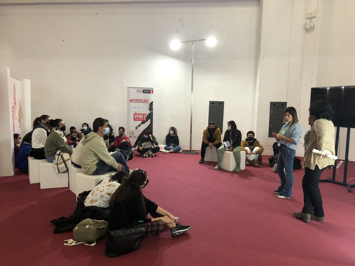 Estem a l'Espai (Re)orienta't del <a href="/salocupacio/">Saló de l'Ocupació</a> fent un taller sobre recursos per trobar feina.
🧑🏻‍💻🧑🏻‍🏭👩🏻‍🔬👨🏻‍🍳

#SOCalteucostat
#Salocupacio21