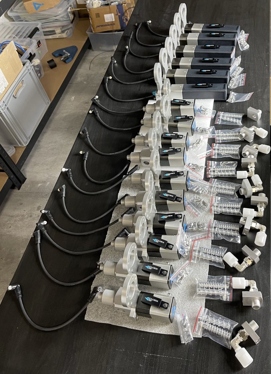 RoboticsAim's tweet photo. Dispensing units in order to be shipped to #AimRobotics end-customers.

#ART 🦾

#DeliveringSmart #Robotics #EOAT #Cobots #Technology #Tech #DispensingMadeSimple https://t.co/V5WXpGo1Wk