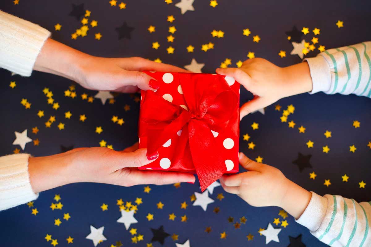FutureInSightNH's tweet photo. Join us on November 30, 2021, for our online Parent Connect Workshop for Holiday Gift Ideas for Children and Youth who are Visually Impaired!
#FIS #HolidayGiftIdeas #ParentConnect
https://t.co/kOlRJDhVq0 https://t.co/ZCN7h6nziF