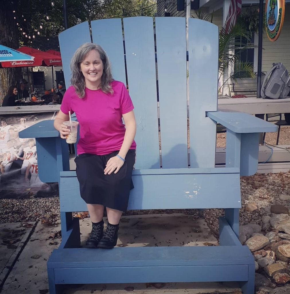 I am small, but not as small as the chair makes me look.😁
.
I'm #thankful for a healthy body that allows me to go places and do things. I pray that I would make good choices for my health. 
.
I pray for those that are struggling with temporary health… instagr.am/p/CWD1sJJLLEr/