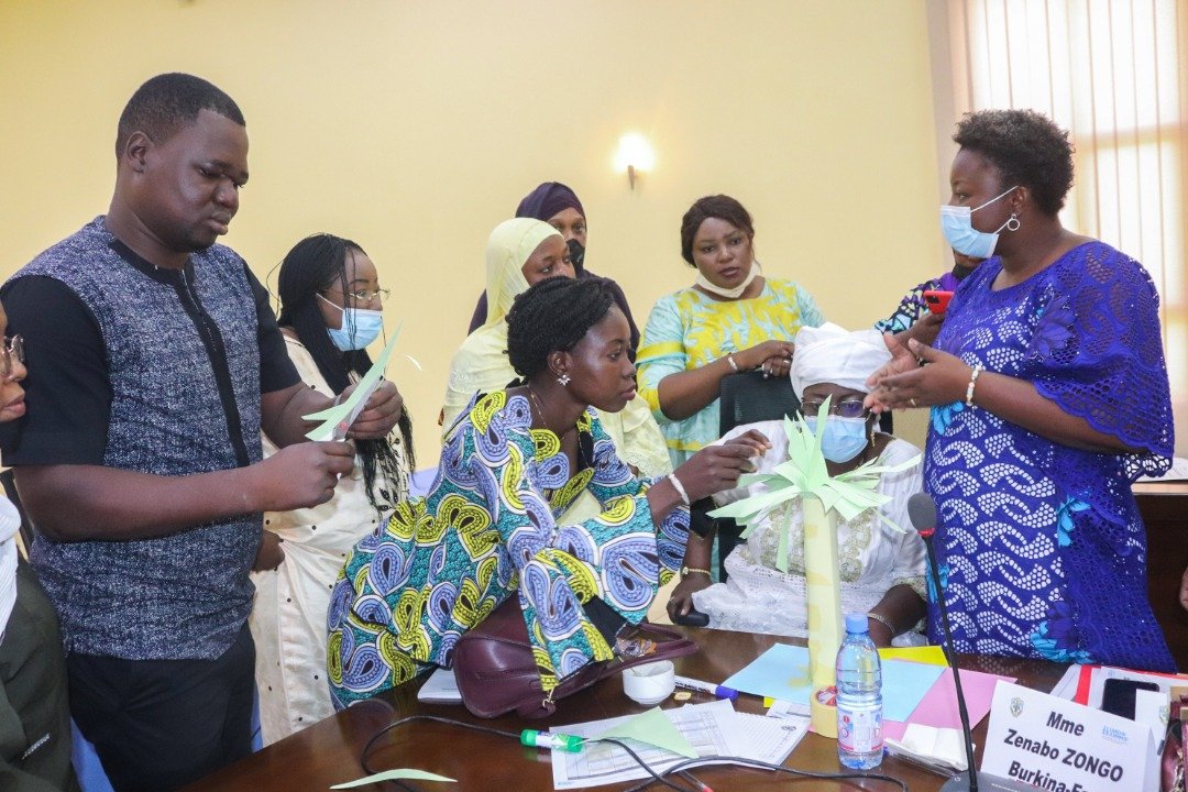 ppaterne's tweet photo. D��marrage ce lundi (pour 2 semaines) à @EMP_Bamako de la formation de 30 formatrices en #médiation #communautaire du #BurkinaFaso🇧🇫 #Mali🇲🇱 #Niger🇳🇪 #Tchad🇷🇴   dans le cadre projet financé par @MFA_Austria à travers @unwomenafrica.
@ONUFemmes
@unwomenchief
@DG_EMPABB
@DDCMali https://t.co/au6rAttEeY