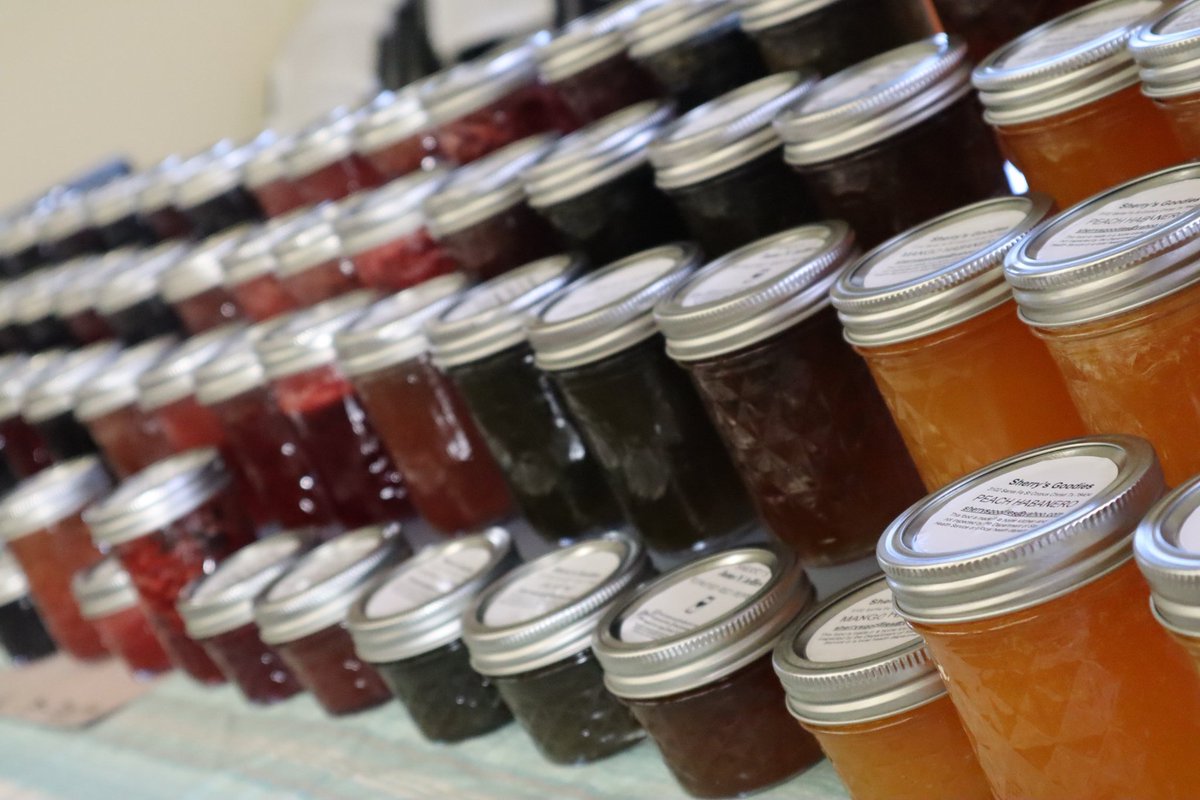 ccdowntownfm's tweet photo. What are you looking for at #farmersmarket this week? We have local meats, dairy, eggs, fresh produce, breads, jams, pickles and more! This week Riley Family Farm returns to market. Market is every Wednesday 5-8PM at the @ArtCenterCC! #shopsmall #shoplocal #localfood https://t.co/faBXy0gqdc