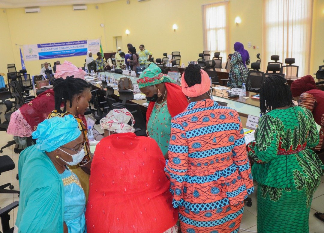 ppaterne's tweet photo. D��marrage ce lundi (pour 2 semaines) à @EMP_Bamako de la formation de 30 formatrices en #médiation #communautaire du #BurkinaFaso🇧🇫 #Mali🇲🇱 #Niger🇳🇪 #Tchad🇷🇴   dans le cadre projet financé par @MFA_Austria à travers @unwomenafrica.
@ONUFemmes
@unwomenchief
@DG_EMPABB
@DDCMali https://t.co/au6rAttEeY